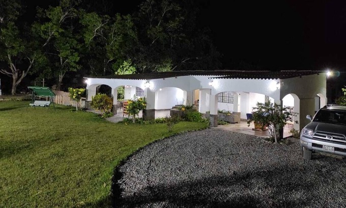 Huaral Cabaña | Casa de campo amoblada con piscina en Huaral