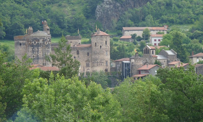 Saint-Vidal Cabaña | casa reformada para nueve 6 personas le puy en velay AUVERGNE