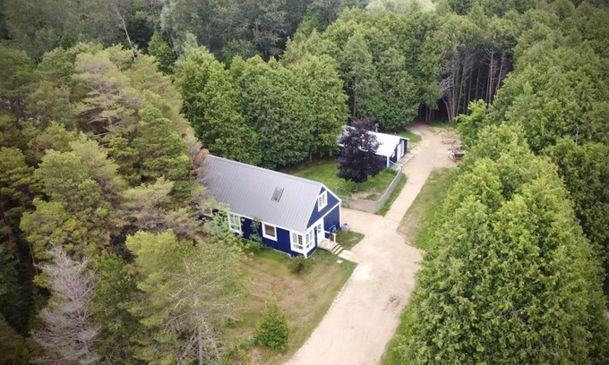 Flesherton Casa | Cottage Retreat on 11 Acres