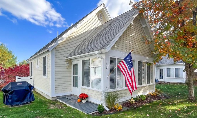 Summer Village Casa | Cottage Retreat