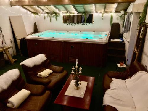 Saint-Ilpize Casa | Cottage River & Spa