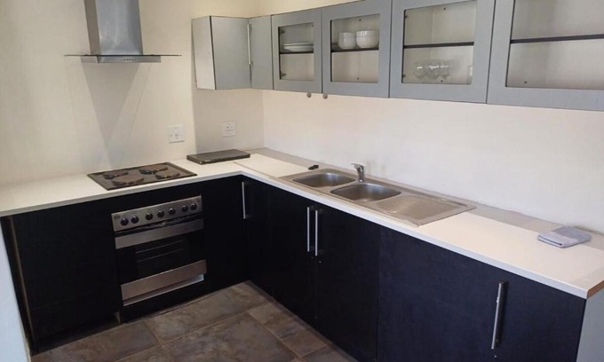 Greater Johannesburg Metropolitan Area Apartamento | Cottage Self-Catering Fully Fitted Private Unit 6