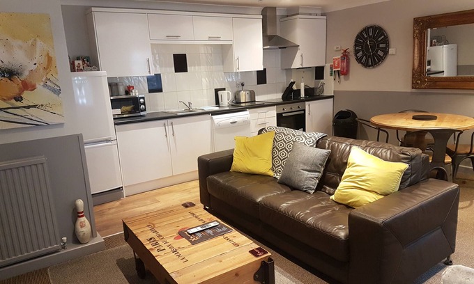 Scarborough City Centre Cabaña | Rural-Baño compartido-Cornflower2-Self Catering