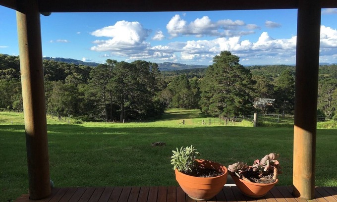 Berambing Cabaña | Cottage Sleeps 13 - Stunning Views!