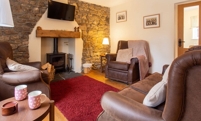 Brondini Cabaña | Cottage - Sleeps 4 - Garden - Parking