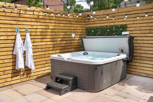 Hethersgill Casa | Cottage - Sleeps 4 hot tub & pet friendly