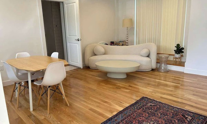 Concord Apartamento | Cottage Suite "B" - Walk to Shops, Train, History