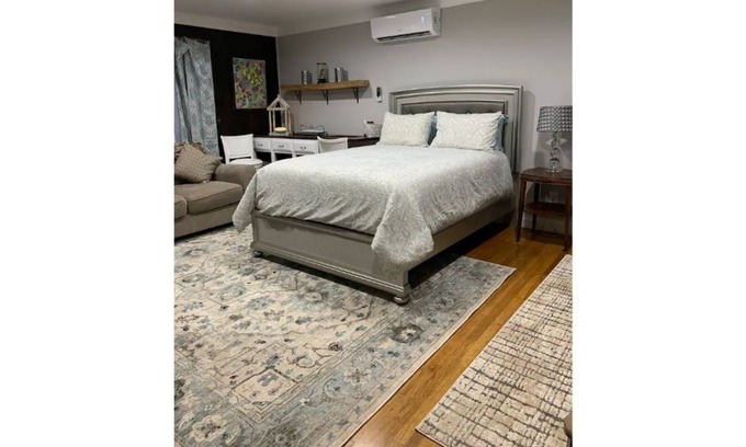 Fort Payne Apartamento | Cottage Suite - Queen Bed & 1 Bath