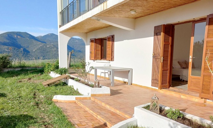 Casaglione Casa | Cottage with a large garden and beautiful views
