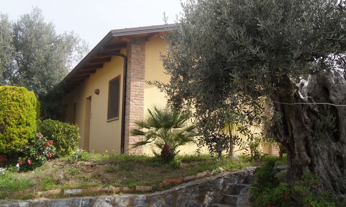 Reggio Calabria Casa | Casa de campo con jardín en las colinas de Reggio Calabria