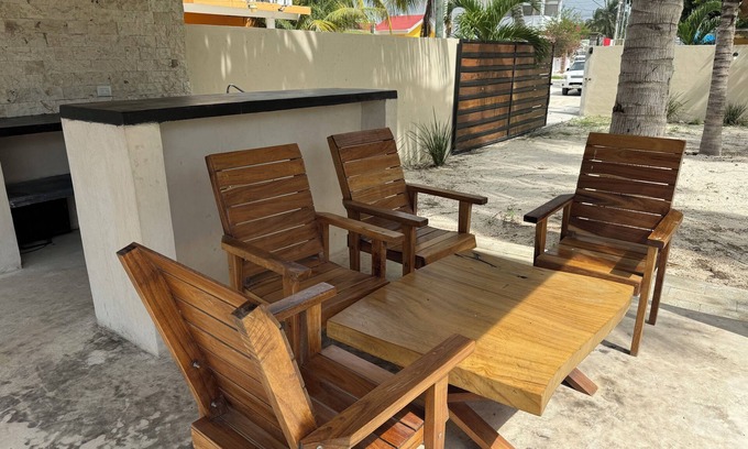Chelem Casa | Casita con gran piscina ideal para compartir en familia a 2 minutos de la playa.