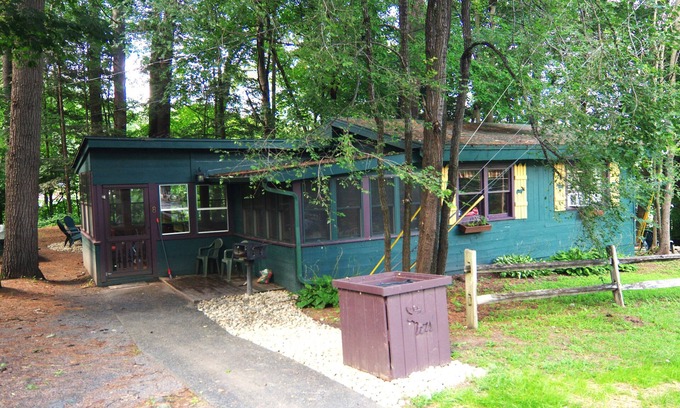 Lake George Cabina | Cottontail Cabin at the Adirondack Lodge =- 5 mins to Lake George Village