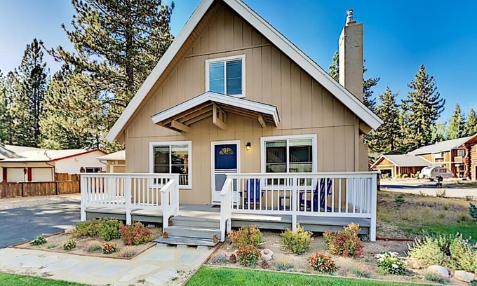 Montgomery Estates Casa | Cougar Haven