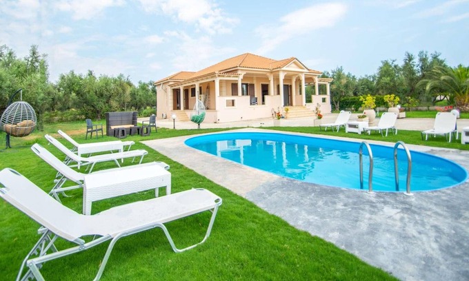 Kalpaki Villa | counryside location close to amenities new villa