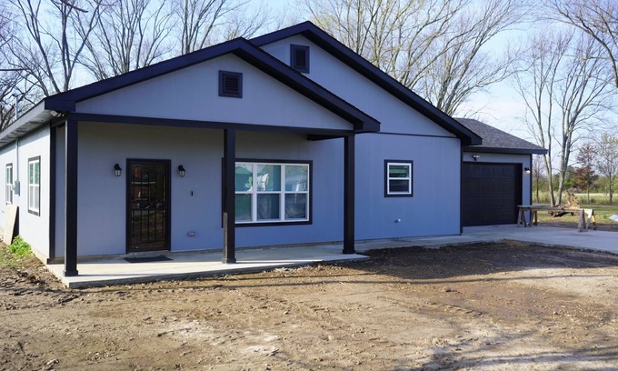 Brickeys Casa | Country Chic 3-bedroom house in peaceful Colt with all the amenities of home