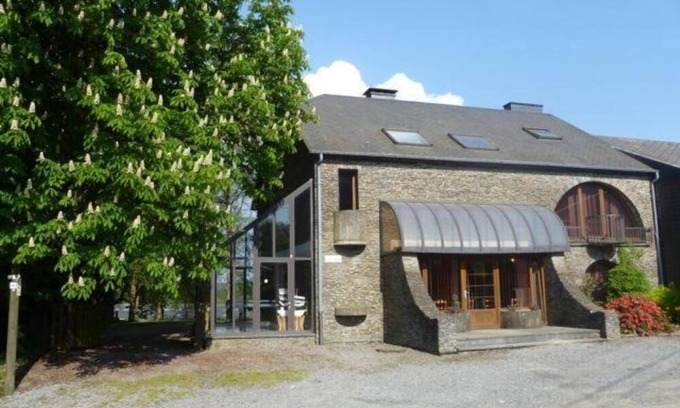 Vresse-sur-Semois Casa | Vresse-sur-Semois: casa de campo de alta capacidad (24p) en el corazón de las Ardenas