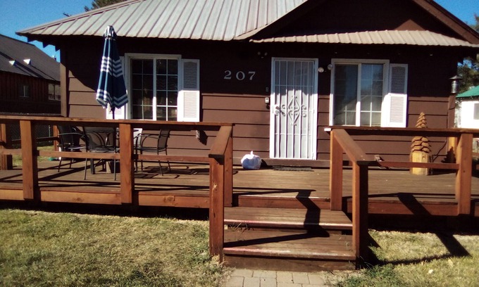 Westwood Casa | Country Cottage - Familia- escapada que admite mascotas !!! 1 800 824-6322