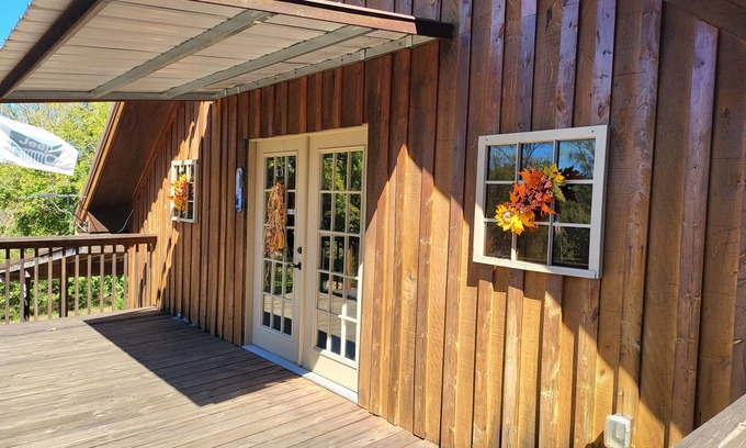 Athens Cabaña | Country Cottage
