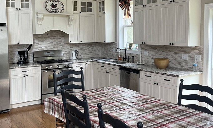 Dowagiac Cabina | Country Cottage