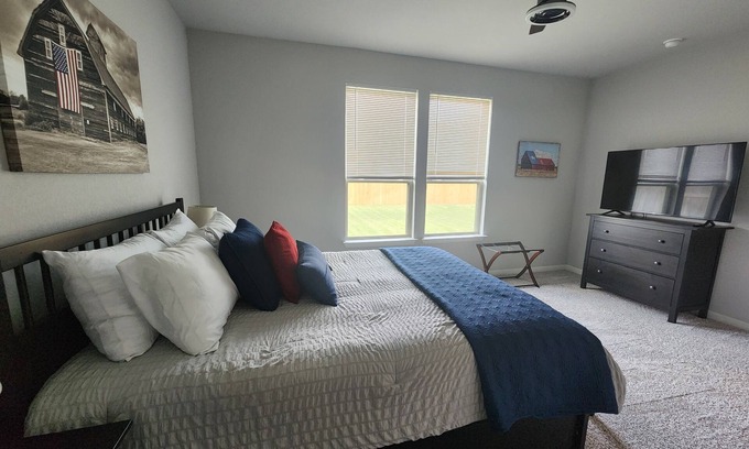 Williamson County Casa | Country Cozy! Well stocked, immaculate home. Great short or extended stays!