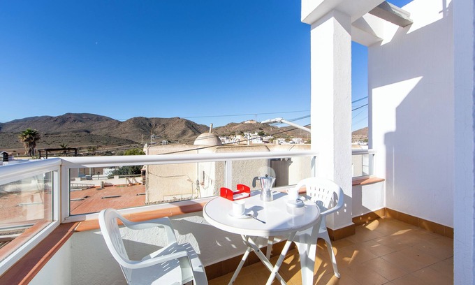 El Pozo de los Frailes Casa | Casa rural 'Luna' con vistas a la montaña, terraza privada y Wi-Fi