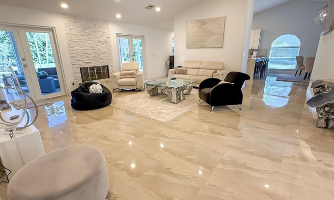 Lake Worth Casa | ESTADO DE PAÍS EN COMUNIDAD TRANQUILA ESCALA