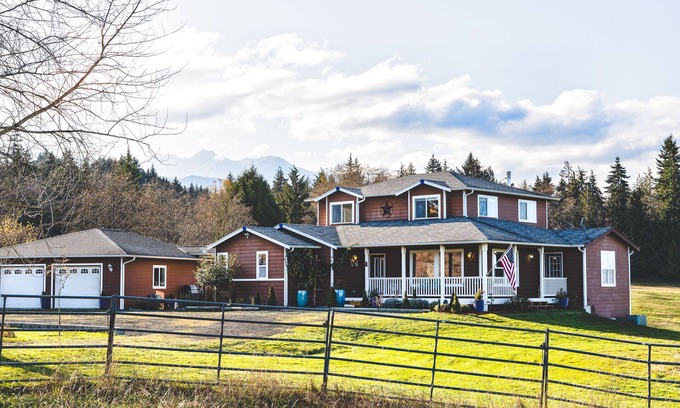 Port Angeles Casa | Country Estate-Magical Sunsets-Pet Friendly