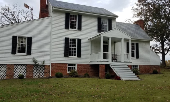 Buckingham Casa | Country Getaway Treasure