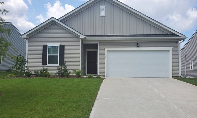 Zebulon Casa | Country getaway with Urban Amenities