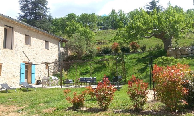 Sisteron Casa | Country gite near Sisteron for 2 to 4 people (3-star rating).