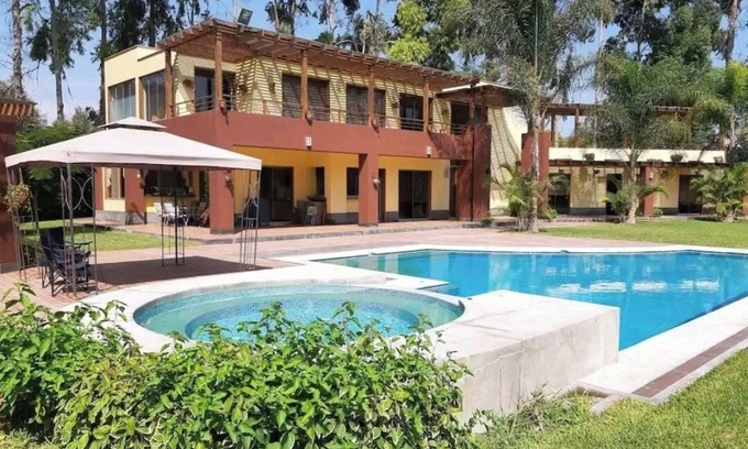 Santa Cruz de Flores Casa | Country House with Sauna, Near Asia Boulevard