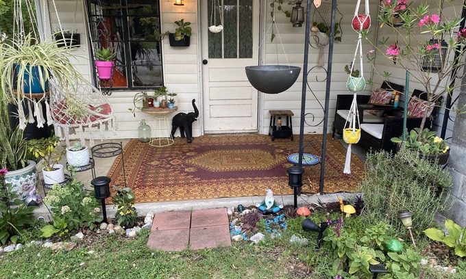 Pelham Casa | Country home 15 min to Bonnaroo farm & 10 min to the Caverns w Jacuzzi hot tub
