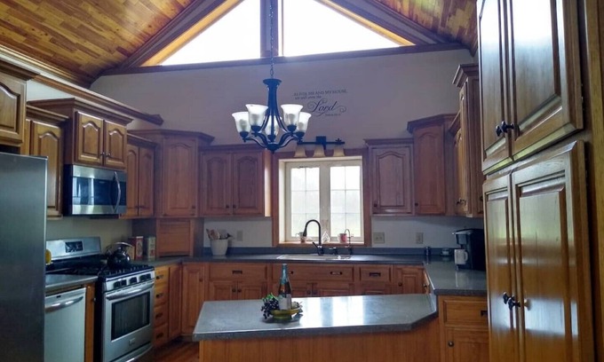 Dundee Casa | Country Home in the Finger Lakes