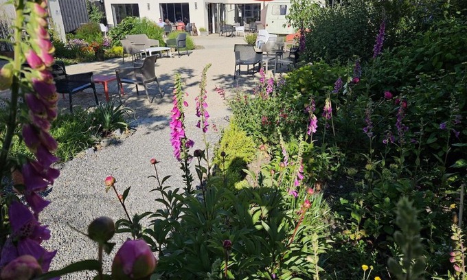 Kildare Apartamento | Country home with a Pub, Restaurant & Brewery onsite !