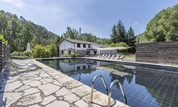 La Baronia de Rialb Villa | Casa rural 'Casa Dels Peixos' con vistas al lago, piscina privada y Wi-Fi