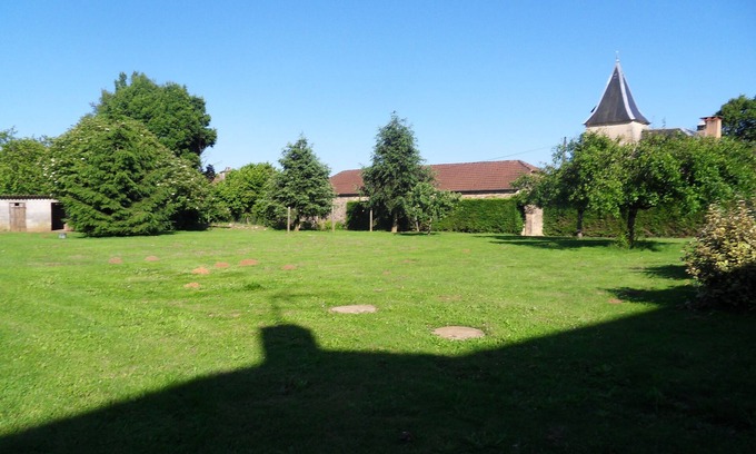 Frayssinet-le-Gelat Casa | Country house between LOT and DORDOGNE.