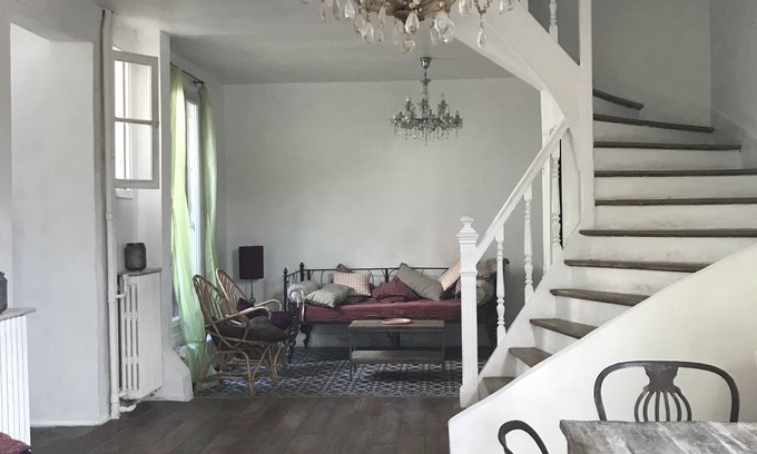Pasteur-Rousseau Casa | hermosa casa antigua de 110 metros cuadrados en la puerta de París