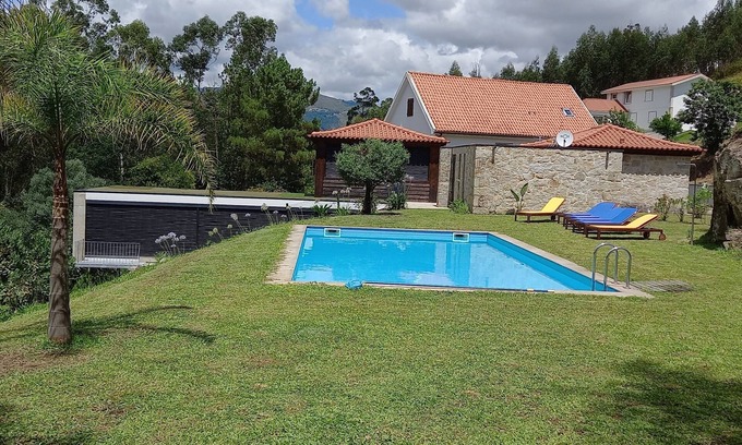 Arcos de Valdevez Cabaña | Country house with private pool 2 min. from Ecovia