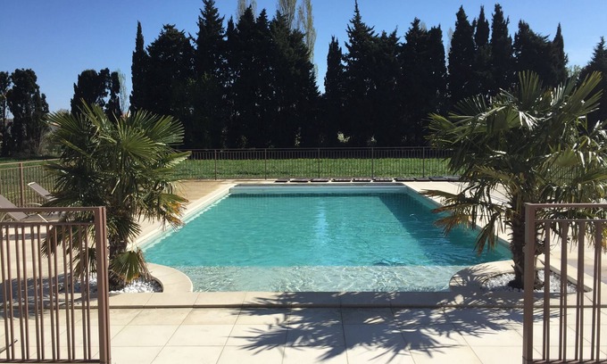 Avignon Casa | CASA DE CAMPO A 2 PASOS DE LA CIUDAD