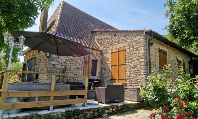 Audrix Casa | Country house 6 persons with jacuzzi in Périgord Noir