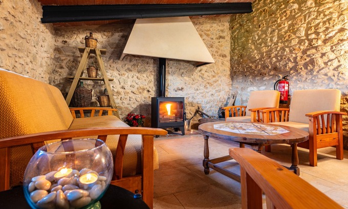 Culla Casa | Country House 'Arinesa C' with Mountain View, Shared Terrace and Shared Garden