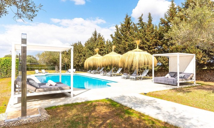 Santa Margalida Villa | Casa de campo Can Maties con jardín, piscina y Wi-Fi