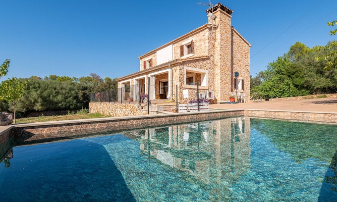 Mallorca Villa | Casa rural 'Ca Na Capellana' con vistas a la montaña, piscina privada y Wi-Fi