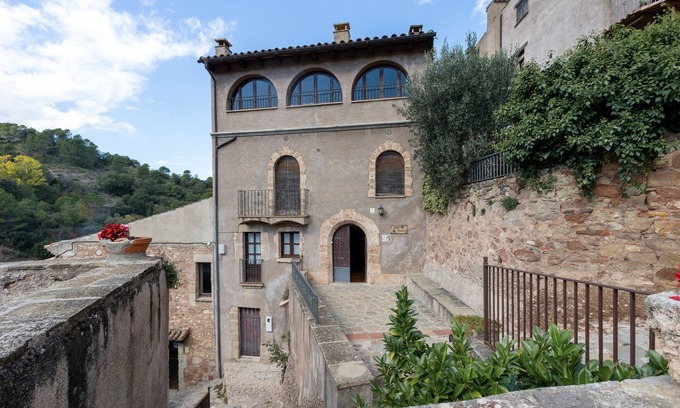 Mura Casa | Casa rural 'Cal Vidal' con vistas a la montaña, Wi-Fi y aire acondicionado
