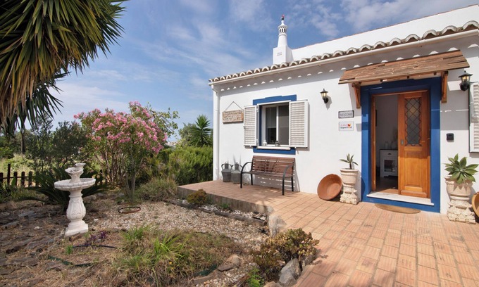 Tavira Villa | Casa rural 'Casa Da Eira - Quinta Do Mestre' con terraza privada, Wi-Fi y aire acondicionado