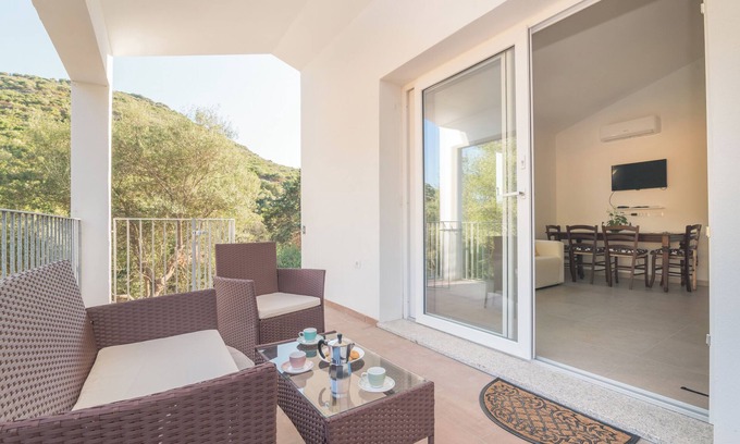 Schifoni Casa | Casa de vacaciones 'Casa Isabella Eleonora' con vistas a la montaña, Wi-Fi y aire acondicionado