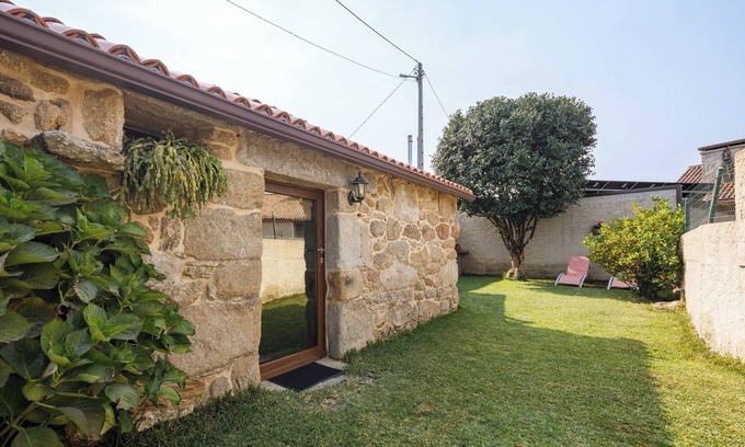 Portas Casa | Casa rural 'Casa Roi' con terraza privada, jardín privado y Wi-Fi