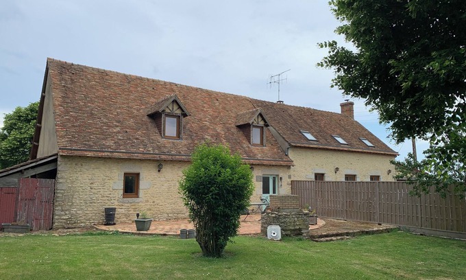 Champfleur Condominio | Country house close to town