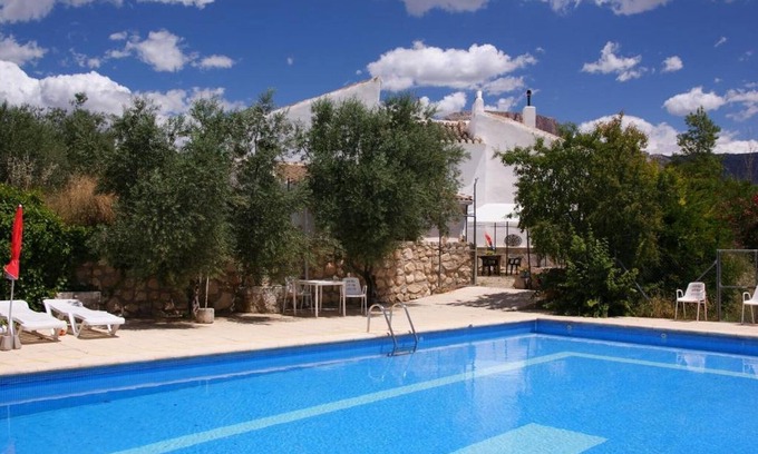 Vélez-Blanco Casa | Casa rural 'Cortijo El Álamo De Vélez' con vistas a la montaña, piscina privada y Wi-Fi