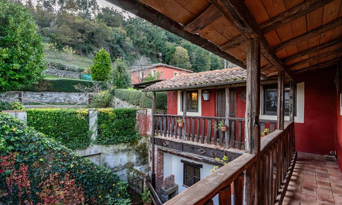 Municipio de Cabranes Casa | Country House 'El Corredor' with Sea View, Private Terrace and Wi-Fi